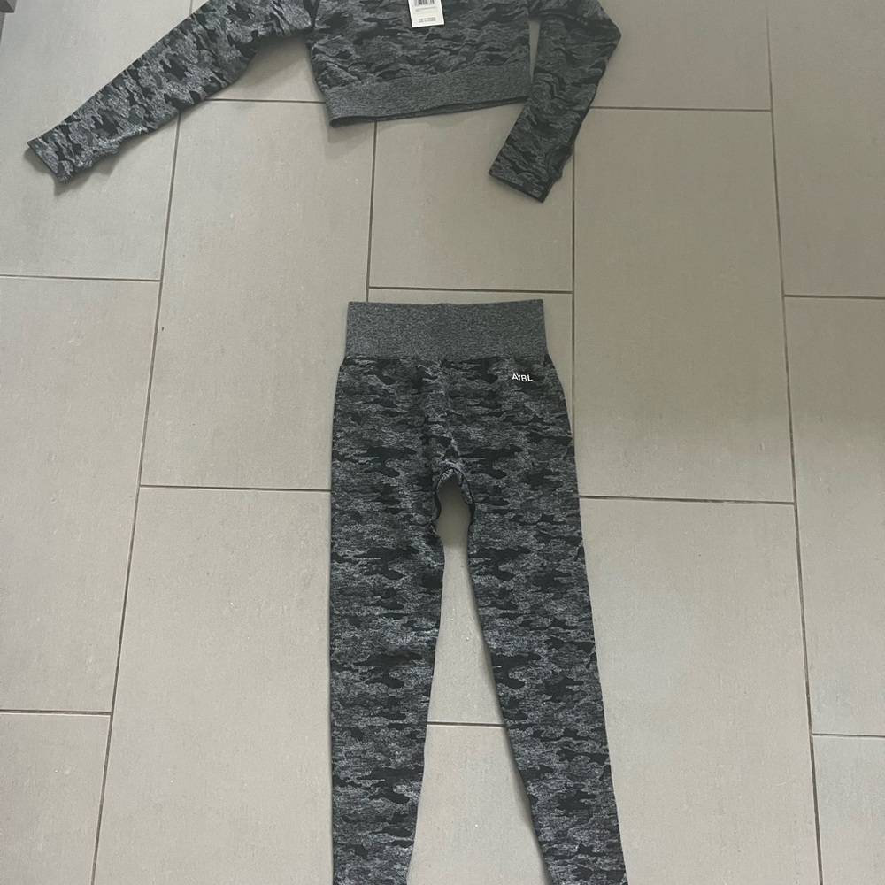 Gray Camouflage Leggings Set
